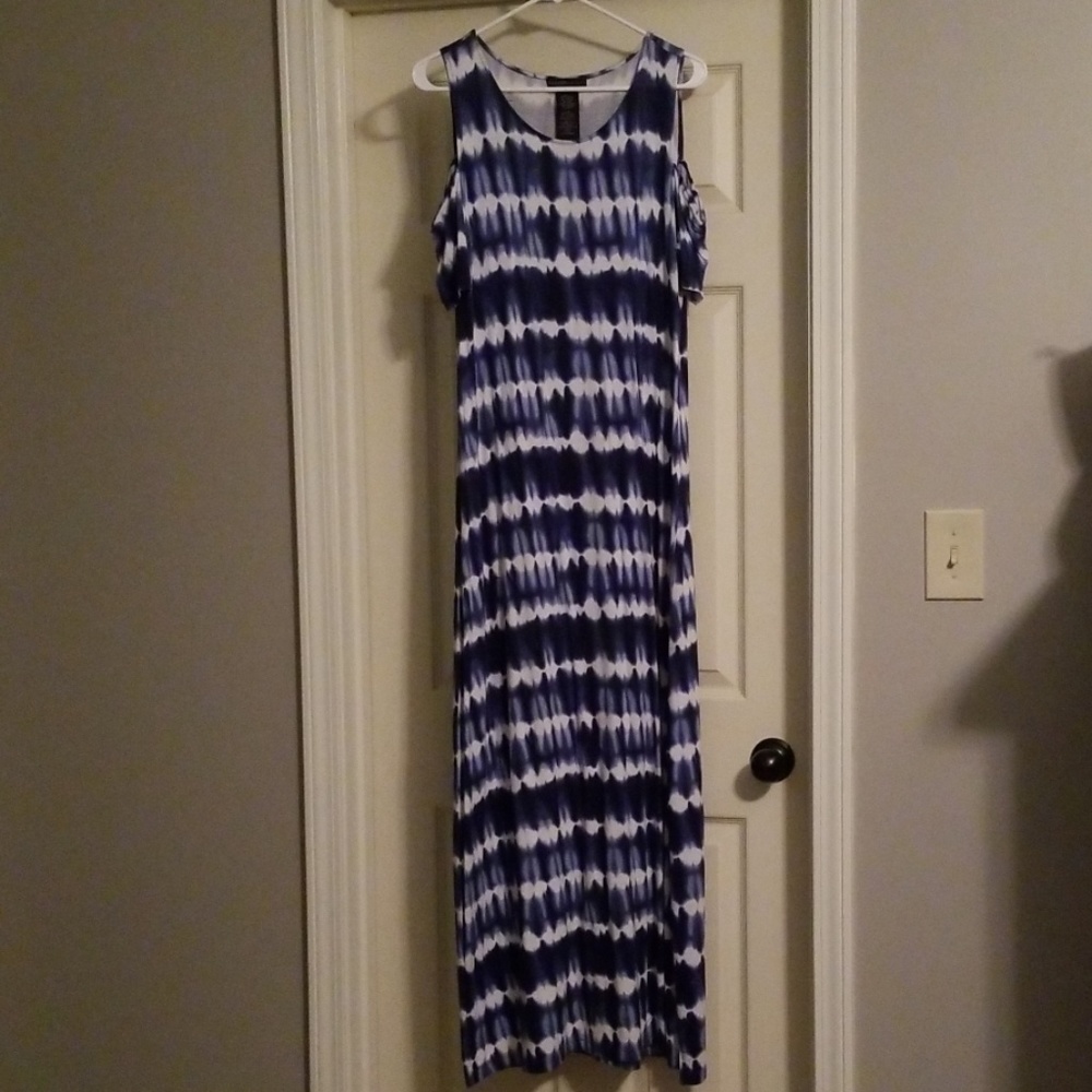 Design History Cold Shoulder Dress Size M